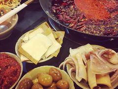 -星鸿社重庆老火锅(燃灯寺分店)