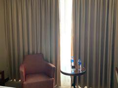 -汕尾巴黎半岛酒店