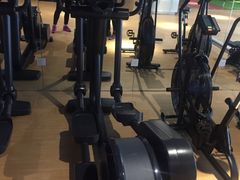 -VLines耀能运动24小时·月付制健身(京广桥店)