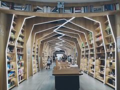 -覔书店(壹方城店)