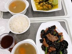 秋耳炒牛肉-英皇美食坊(英皇娱乐酒店内)