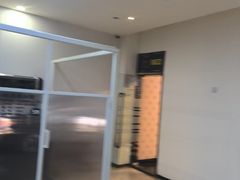 -外星熊·伊斯贝尔电竞店