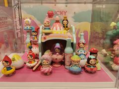 -泡泡玛特POPMART(合生汇店)