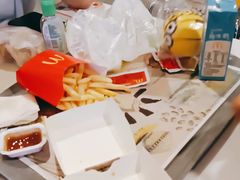 -麦当劳(世界城广场店)
