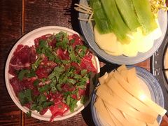 手切鲜牛肉-受气牛肉·耙牛肉火锅(水晶郦城店)