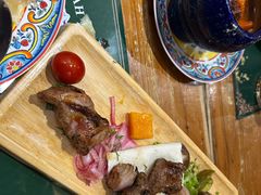 -米德维奇俄式西餐厅(西六道街店)