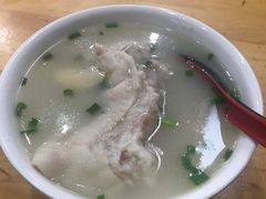 -雷祖芳老妈蹄花店