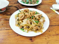 酸菜炒大肠-海口滨海新村143号海南老字号炒菜店