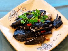 药膳鸡-沙龙酒家