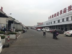 -七宝蔬菜农副产品综合交易市场-停车场