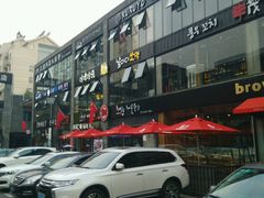 -天乐广场(食多滋美食城店)