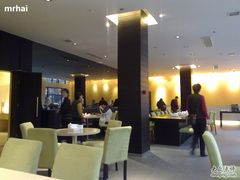 一楼餐厅全景-杭州西湖桔子水晶酒店