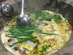 -姚记抚仙湖石锅鱼庄