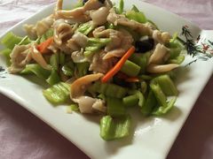 -宾朋海鲜特色美食餐厅·纯手工鲅鱼水饺(兴海路店)