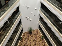 中庭内景-上海圣淘沙万怡酒店
