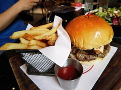 -BOURBON 玻本美式餐厅酒吧(虹桥新天地店)