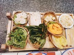 -喜悦小串丹东小黄牛海鲜烧烤大排档(民主广场店)