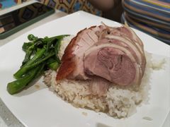 烧肉双拼饭-香港新发烧腊茶餐厅(水围店)