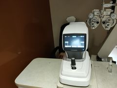 -博士眼镜(东莞中环财富广场店)