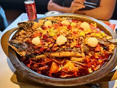 -鸣记脆皮烤鱼·海鲜烤鱼(三八广场店)