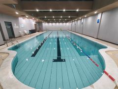 -蓝海豚游泳俱乐部(南京西路店)
