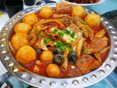 -刘姐啤酒鱼民族演艺餐厅(西街总店)