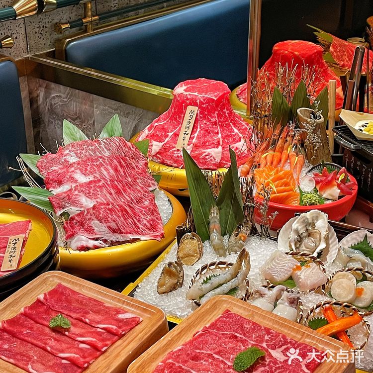 竟然在吃M9和牛的店里❗️调了杯傻瓜伏特加🔥不限量