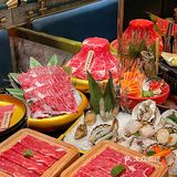 竟然在吃M9和牛的店里❗️调了杯傻瓜伏特加🔥不限量