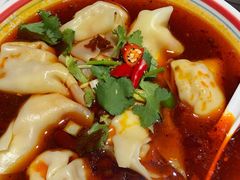 -八二小区抄手(龙湖上城天街店)