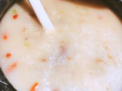 滑鸡粥-颐和•海鲜砂锅粥•啫啫煲(奥林匹克广场店)