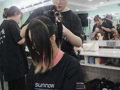 -首脑美容美发化妆美甲培训学校(长沙校区)