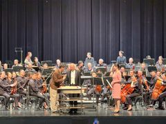 -交通银行前滩31演艺中心