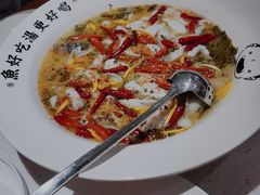 -江渔儿酸菜鱼·拔草餐厅(虎门君乐汇店)