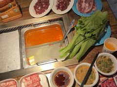 -蒙肥羊·酸汤潮牛·鲜牛肉火锅烤肉自助(岗顶店)
