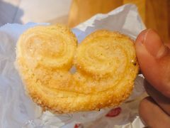 小蝴蝶酥-上海哈尔滨食品厂(淮海中路店)