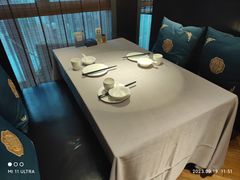 -毛家饭店·30年融合新湘菜(汉峪金谷店)