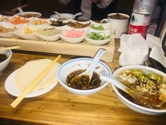 -怪噜范·老贵阳街头名小吃(鸿通城店)