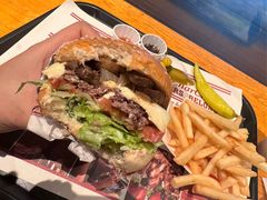 -The Habit Burger Grill 哈比特汉堡(复兴soho店)