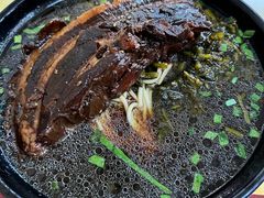 -小龙大肉面馆