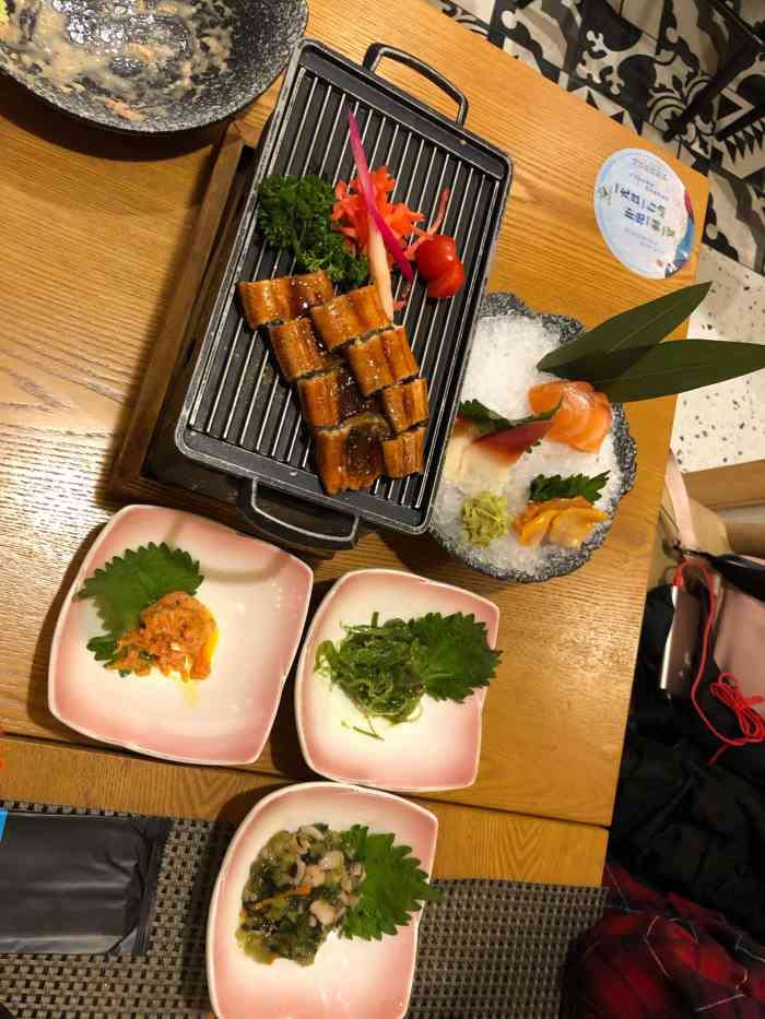 料亭山日本料理-"[薄荷]环境:整体的日系氛围很浓郁,满分.