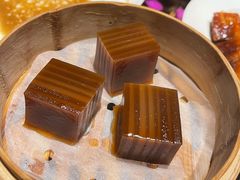 三件桂花枣皇糕-北京四季酒店·采逸轩