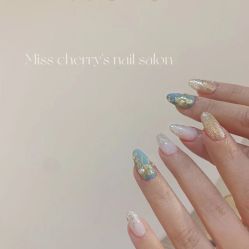 -花系美·美甲美睫精品店