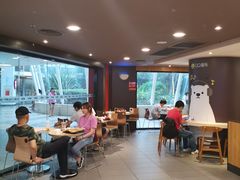 大堂-肯德基(中心书城店)