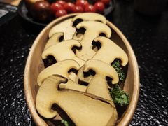 -鹿鸣山草本茶香火锅(园西路店)