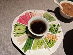 -秀儿四九城·新京菜(亚运村鸟巢店)