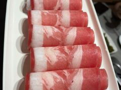 -海底捞火锅(曹安公路店)