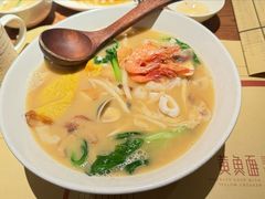 -荣家黄鱼面(前滩太古里店)