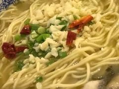 -轻捞慢起面馆(新世界百货店)