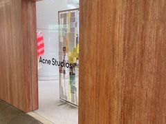 -Acne Studios(芮欧百货店)