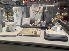 -HEFANG Jewelry何方珠宝(IFS店)